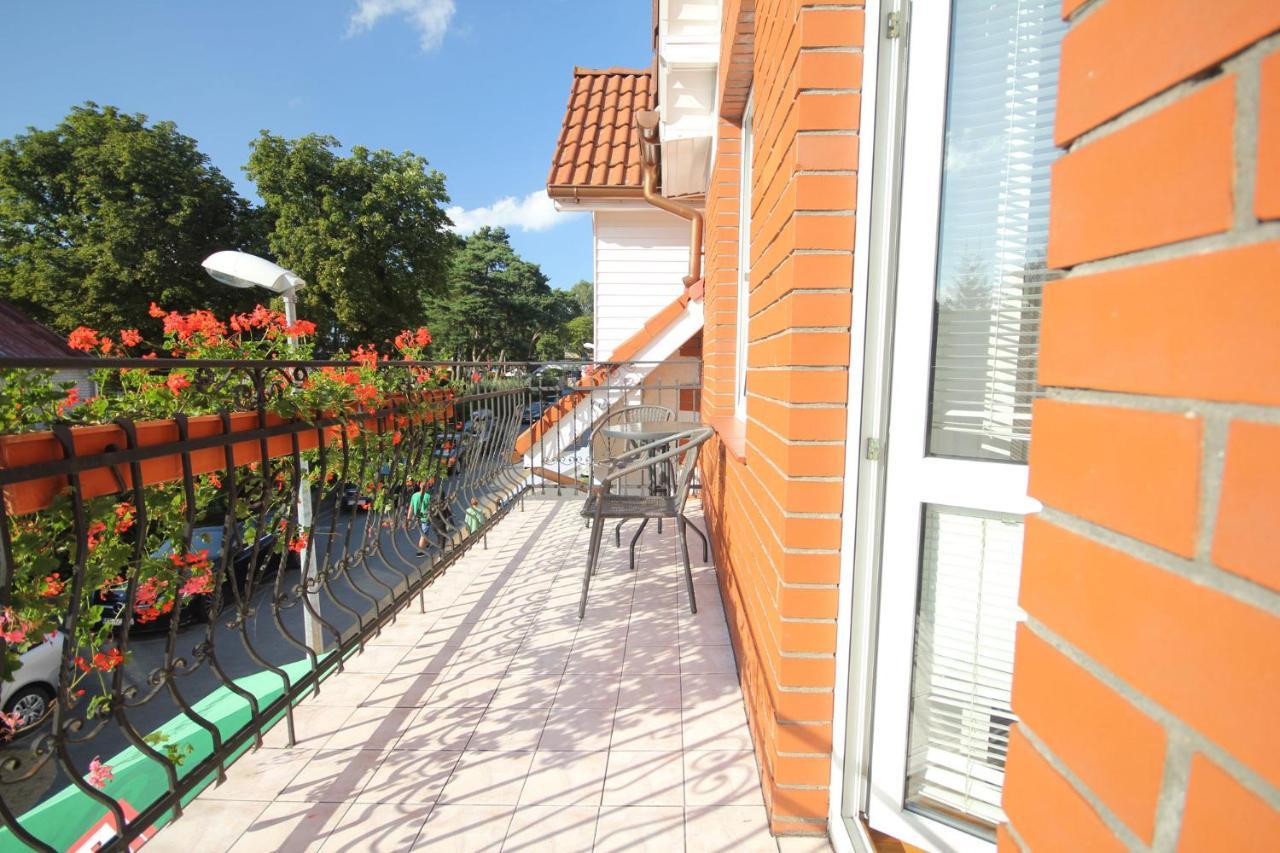 Dom Goscinny Marina Dźwirzyno Exteriör bild